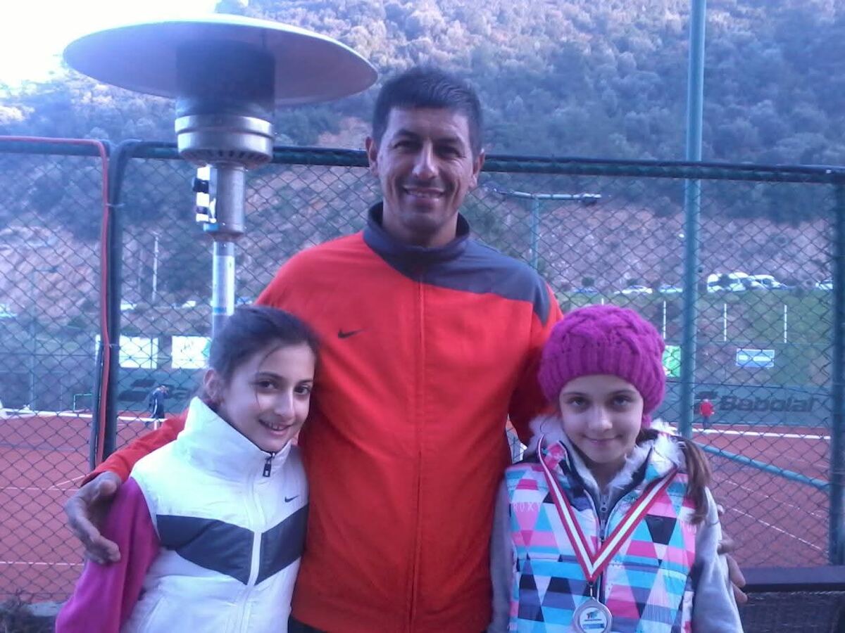Balçova ETV Tenis Kulübü kortu