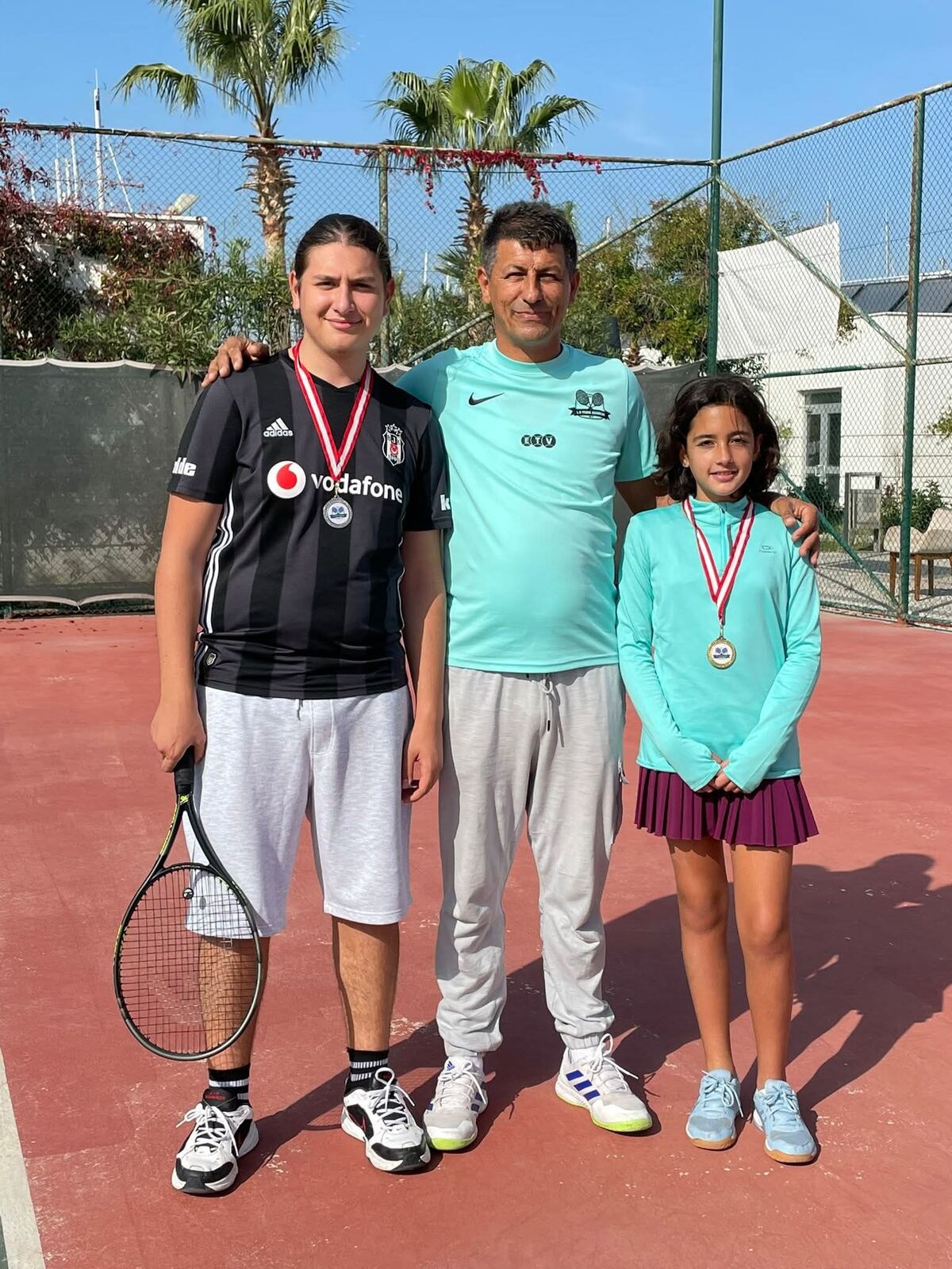 Balçova tenis kortu - ETV Tenis Kulübü