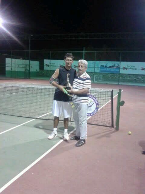 Çocuk tenis dersi - İzmir