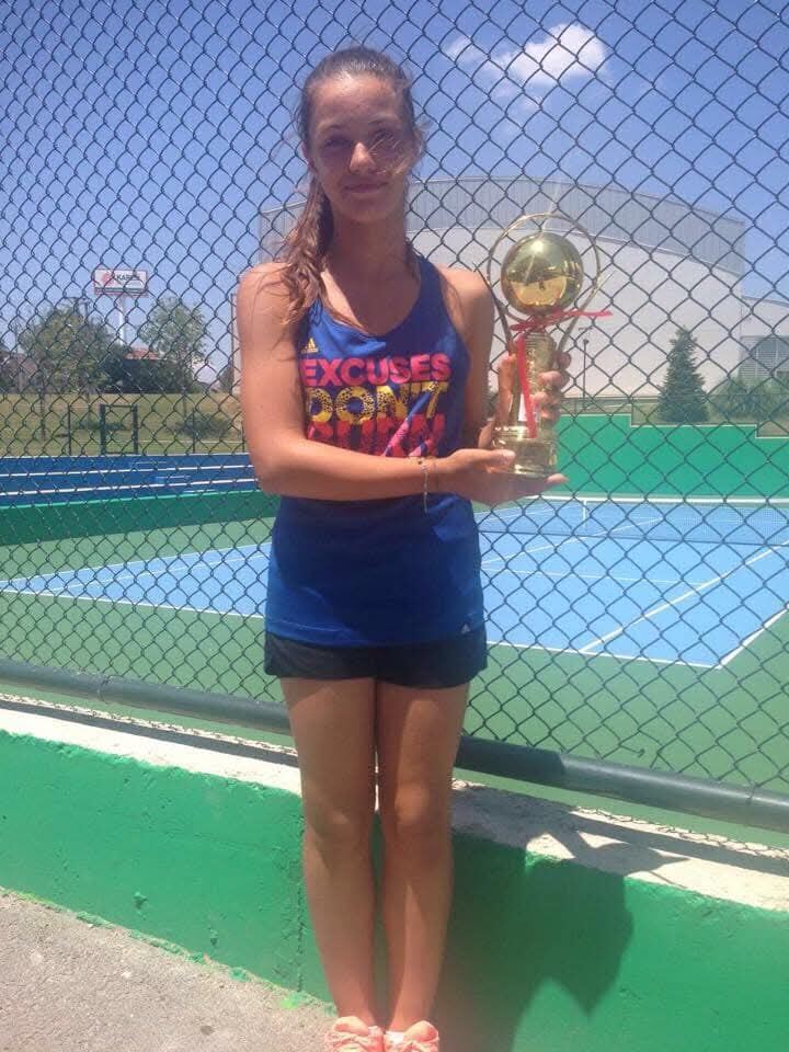 Seferihisar tenis kursu - Teos Marina kortları